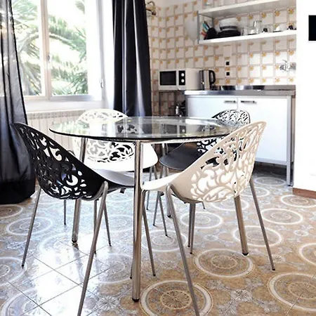 Agosti 199 Apartamento San Remo